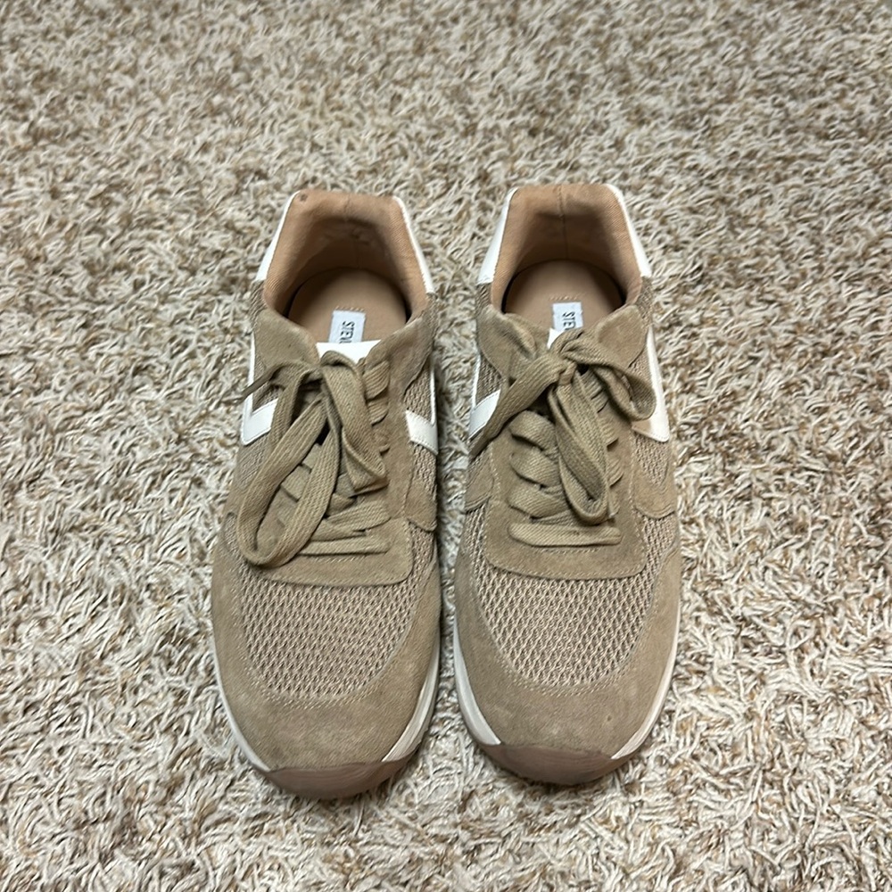 Steve Madden Beige Lace-Up Sneakers
